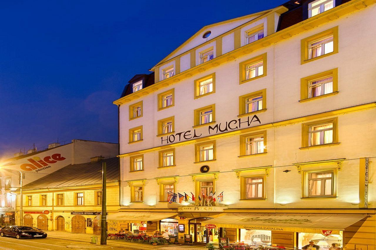 Hotel Mucha Prag Exterior foto